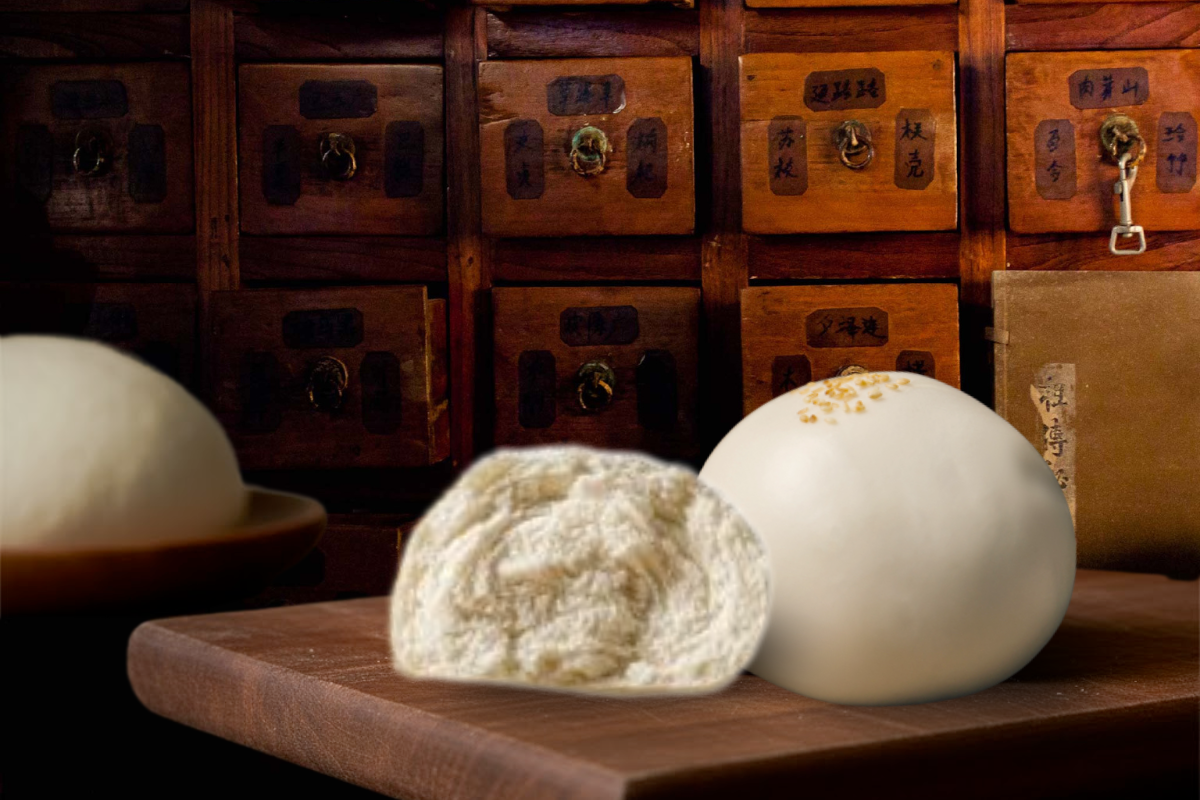 老麵饅頭剖面展示不規則氣孔與紮實麵體，背景為古早味中藥行抽屜，象徵老麵工藝的進階鑑定專業。